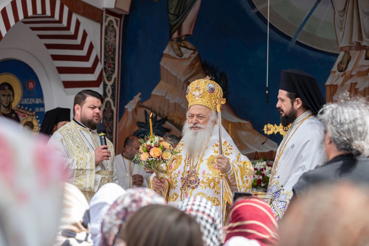 Pelerinaj la hramul Mănăstirii Pantocrator din Drăgăneşti‑Vlaşca 213027