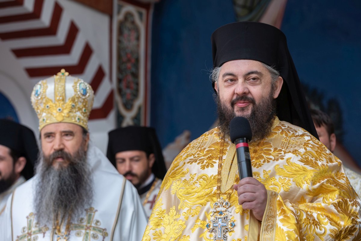 Pelerinaj la hramul Mănăstirii Pantocrator din Drăgăneşti‑Vlaşca 213033