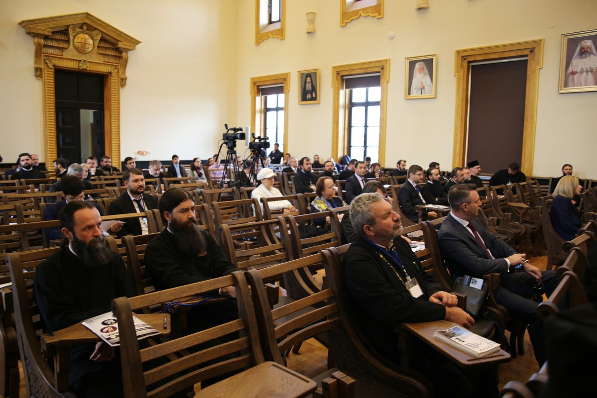 Simpozionul internațional  „Studia Theologica Doctoralia”, la Iași 213339