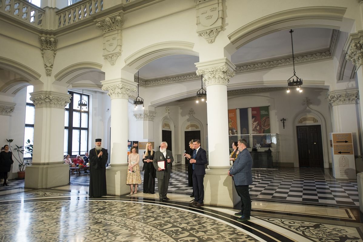 Crucea Moldavă oferită maestrului Ștefan Câlția la Iași 213578