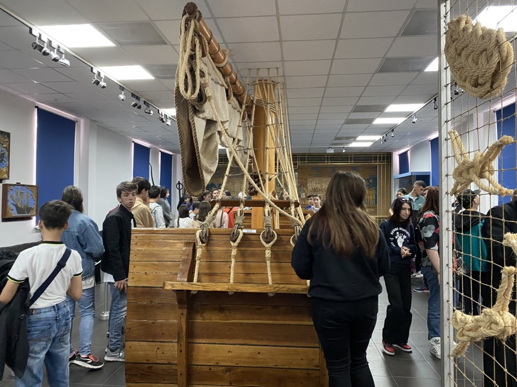 Excursie culturală la Constanța pentru 50 de elevi vrânceni 213556