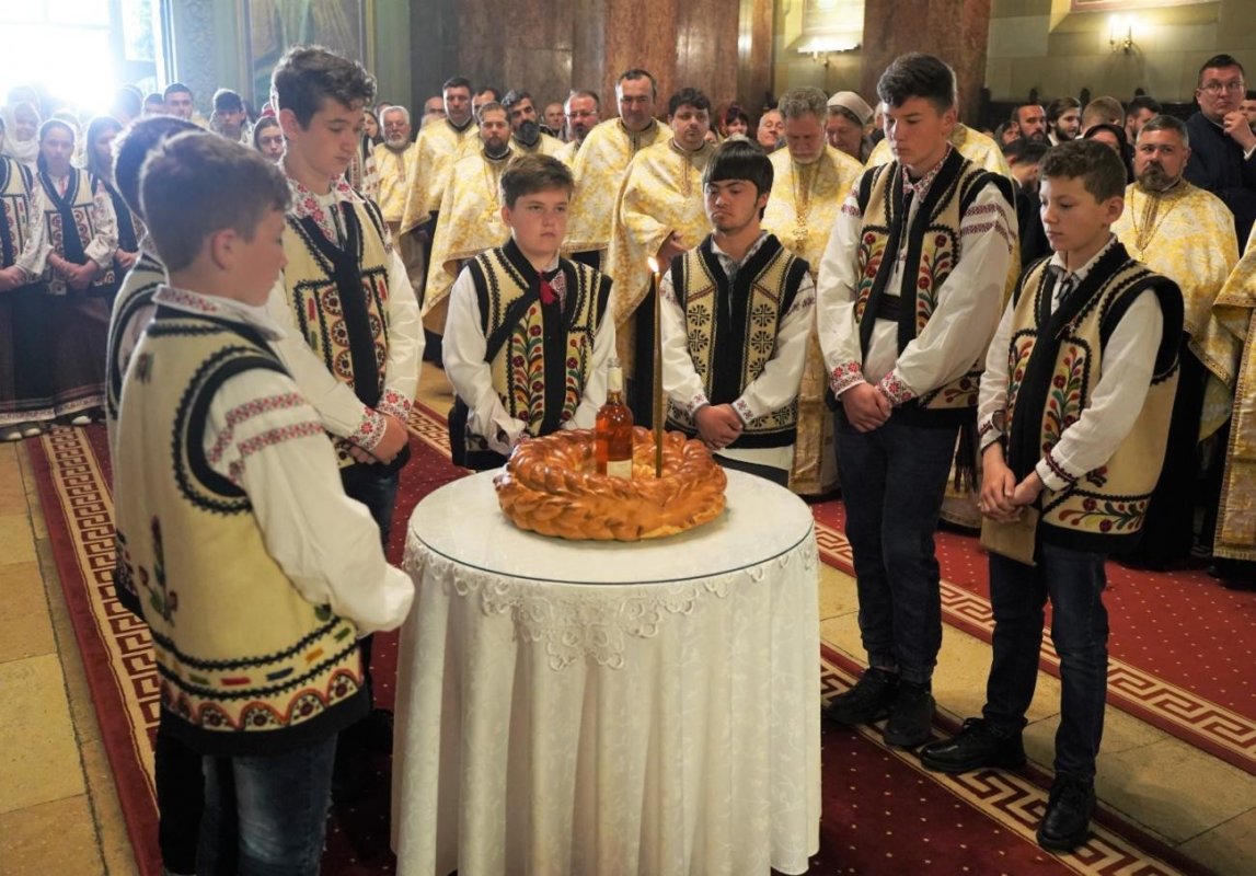 Ziua Regalității, sărbătorită în cetatea Alba Iuliei 213436