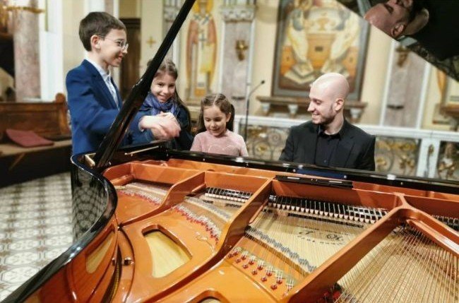 Evenimente filantropice și culturale în eparhii din diasporă 213656