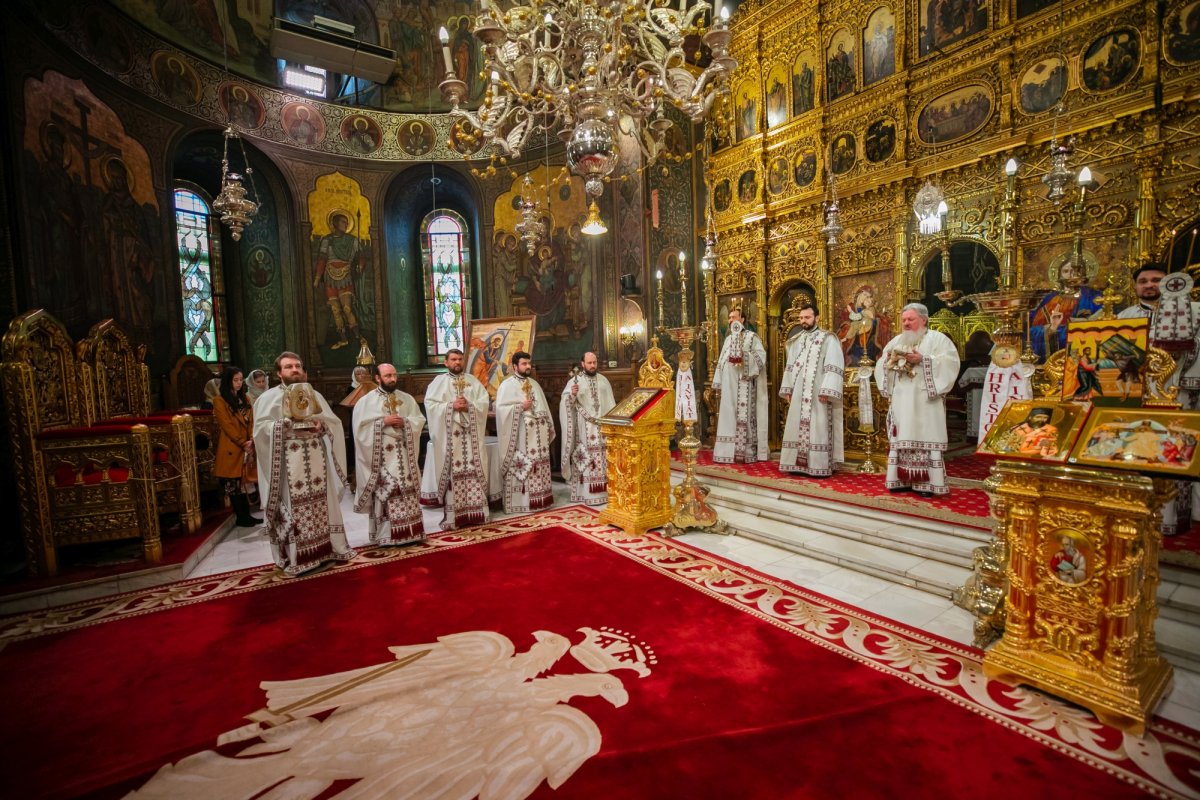 Hirotonie întru preot pentru un diacon psalt de la Catedrala Patriarhală 213810