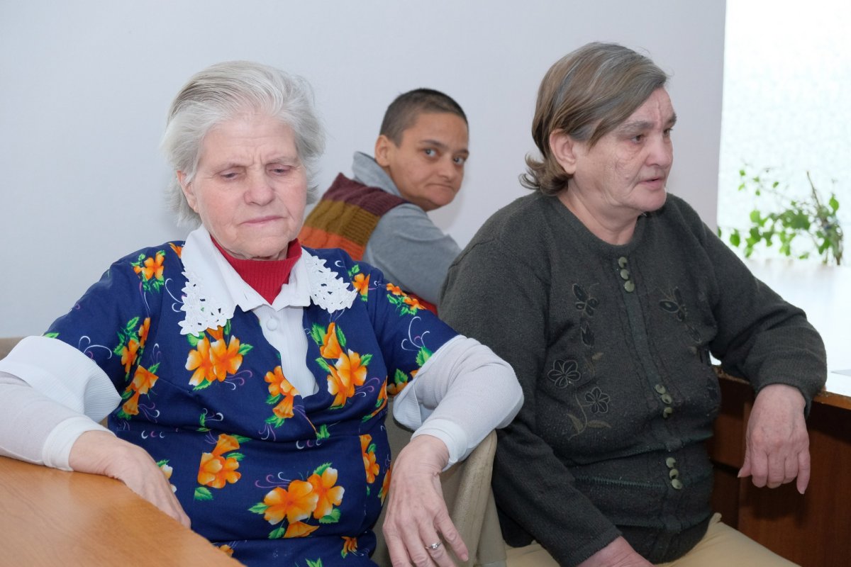 Oamenii care își vindecă semenii cu iubire și rugăciune 212946