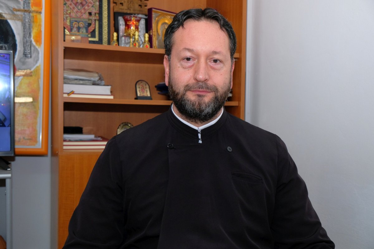 Oamenii care își vindecă semenii cu iubire și rugăciune 212954