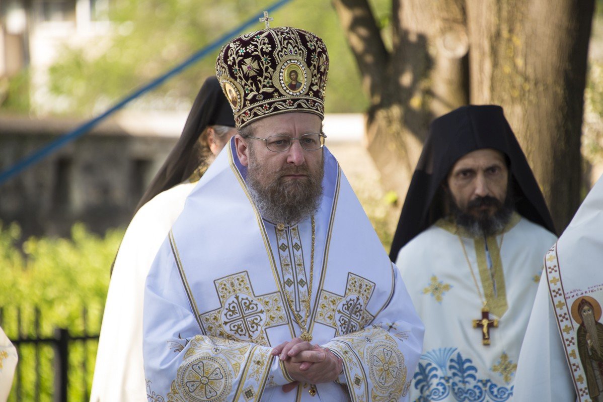 Șase ierarhi la sfințirea Mănăstirii Frumoasa 213930