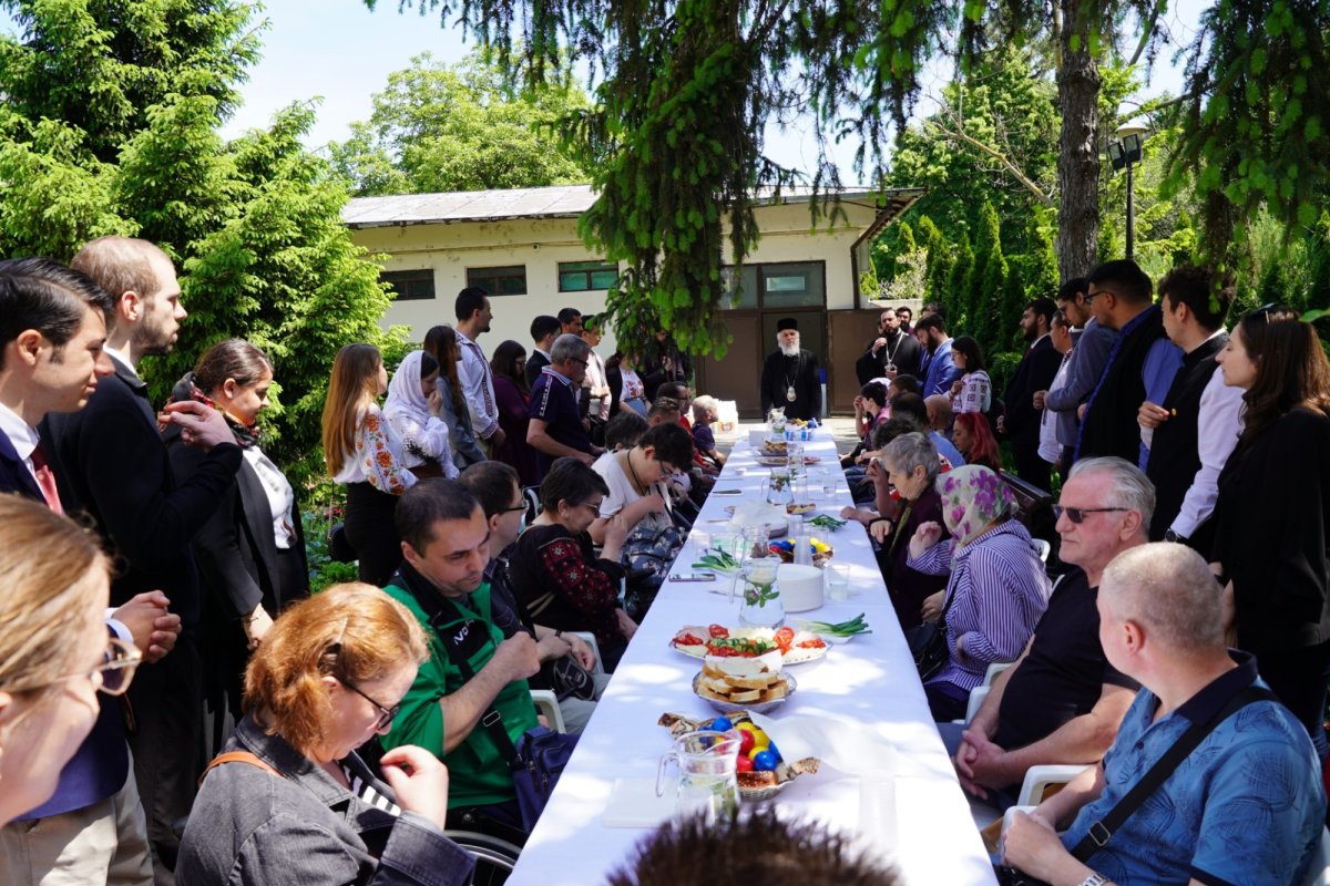 Rugăciune și filantropie în Arhiepiscopia Dunării de Jos 214111