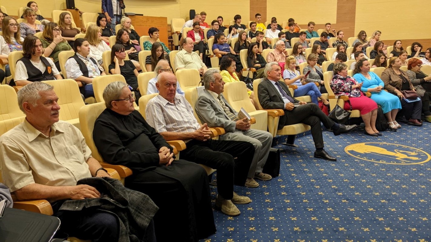 Simpozionul științific „Biblioteca mileniului trei” la Timișoara 214255