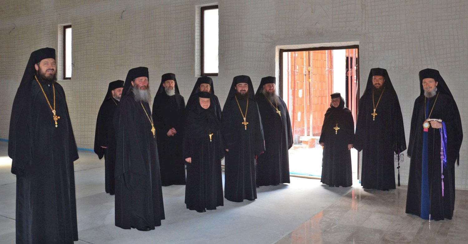  Stareții și starețele din Episcopia Oradiei reuniți în sinaxă 214230