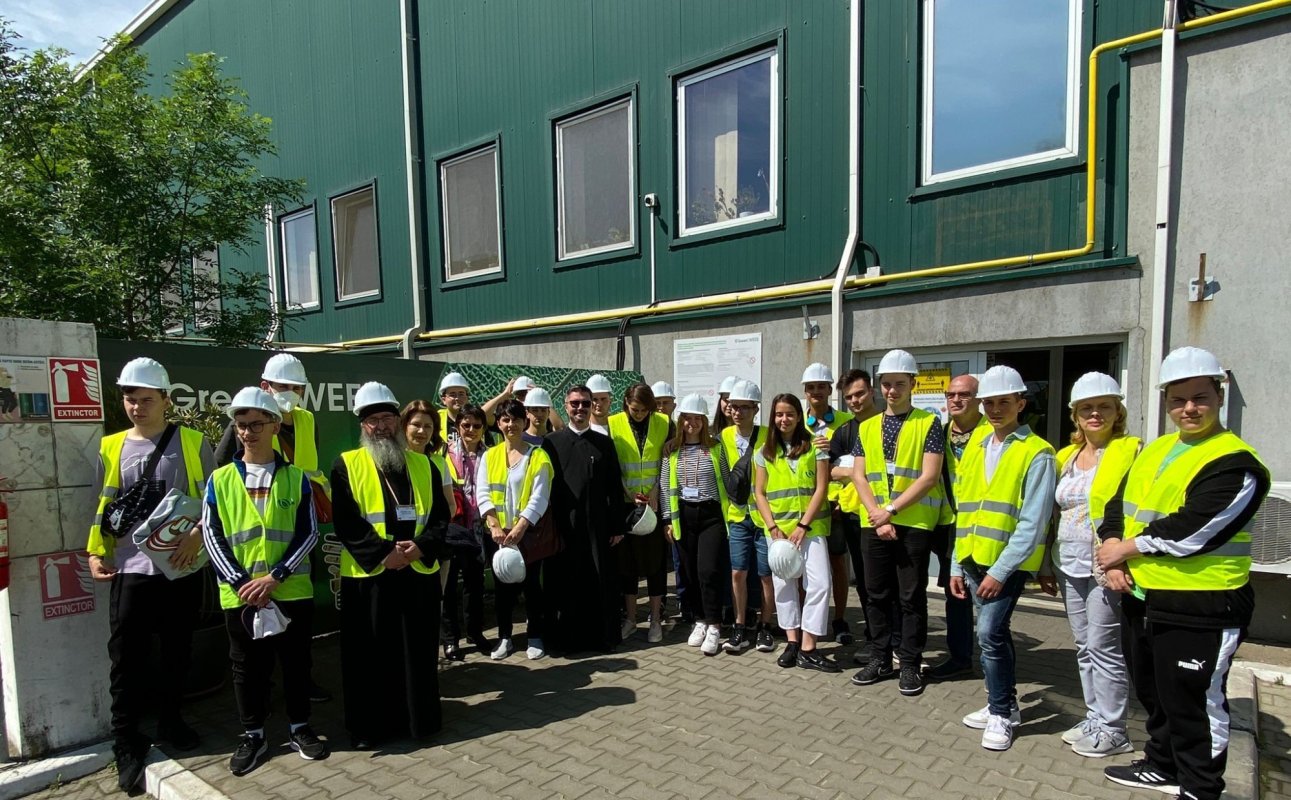 Înrădăcinare și inovație în învățământul teologic buzoian 214402