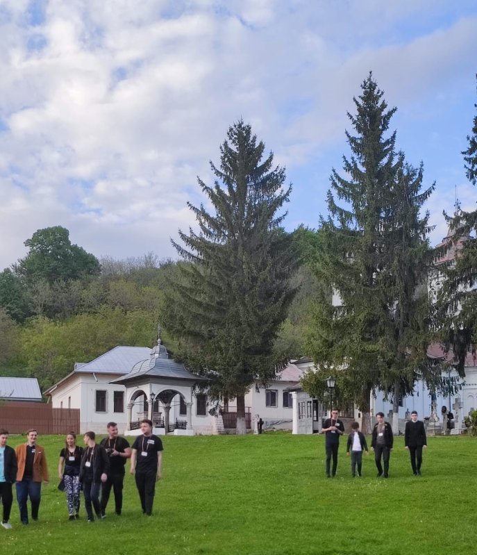 Înrădăcinare și inovație în învățământul teologic buzoian 214403