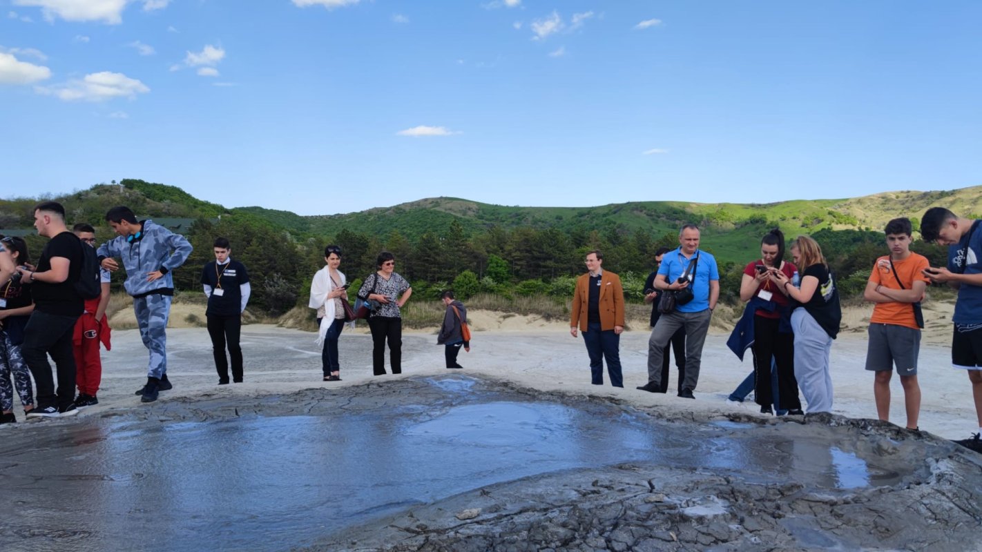 Înrădăcinare și inovație în învățământul teologic buzoian 214404