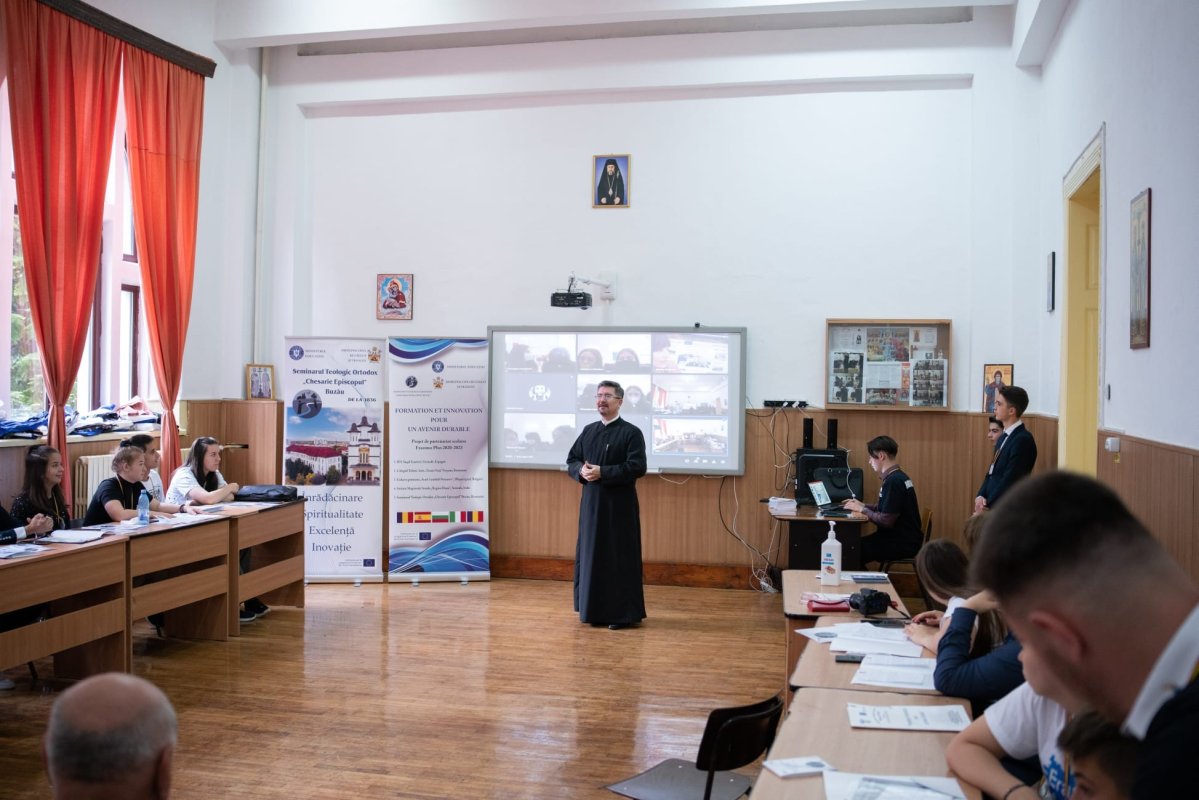 Înrădăcinare și inovație în învățământul teologic buzoian 214407