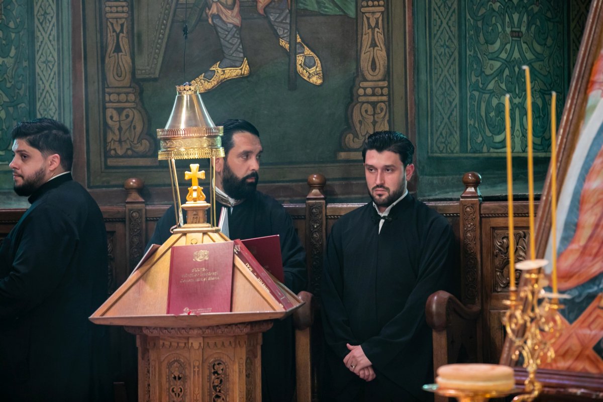 Laudă de seară adusă Sfinţilor Împăraţi la Catedrala Patriarhală 214455