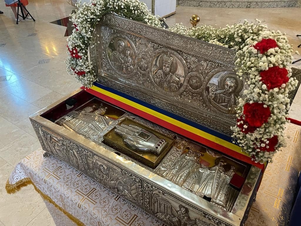 Credincioșii români din Austria au primit binecuvântarea sfinților 215068