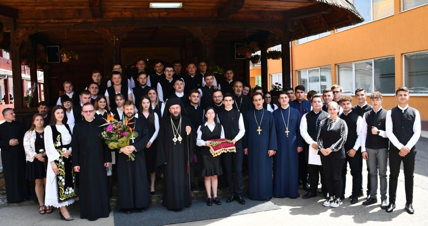 Hramul bisericii din incinta Seminarului Teologic din Caransebeș 215058