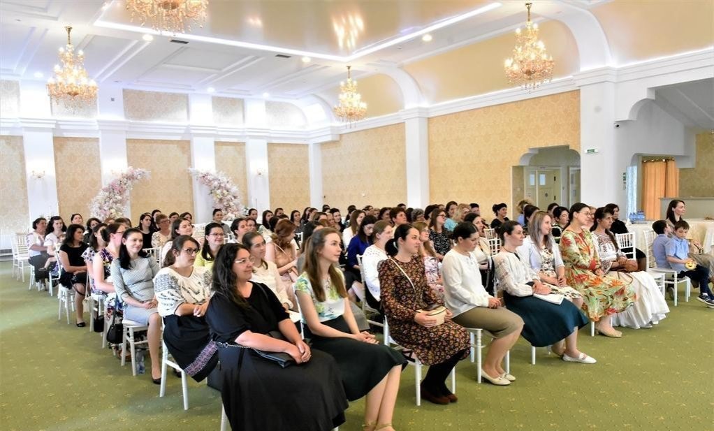 Întâlnirea preoteselor din Episcopia Hușilor 215131