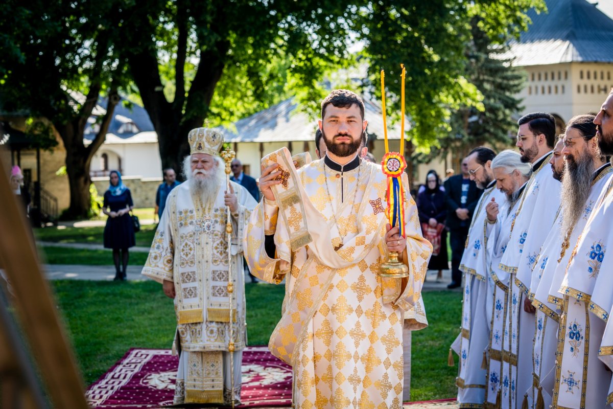 Duminica vindecării orbului la catedrala din Suceava 215697