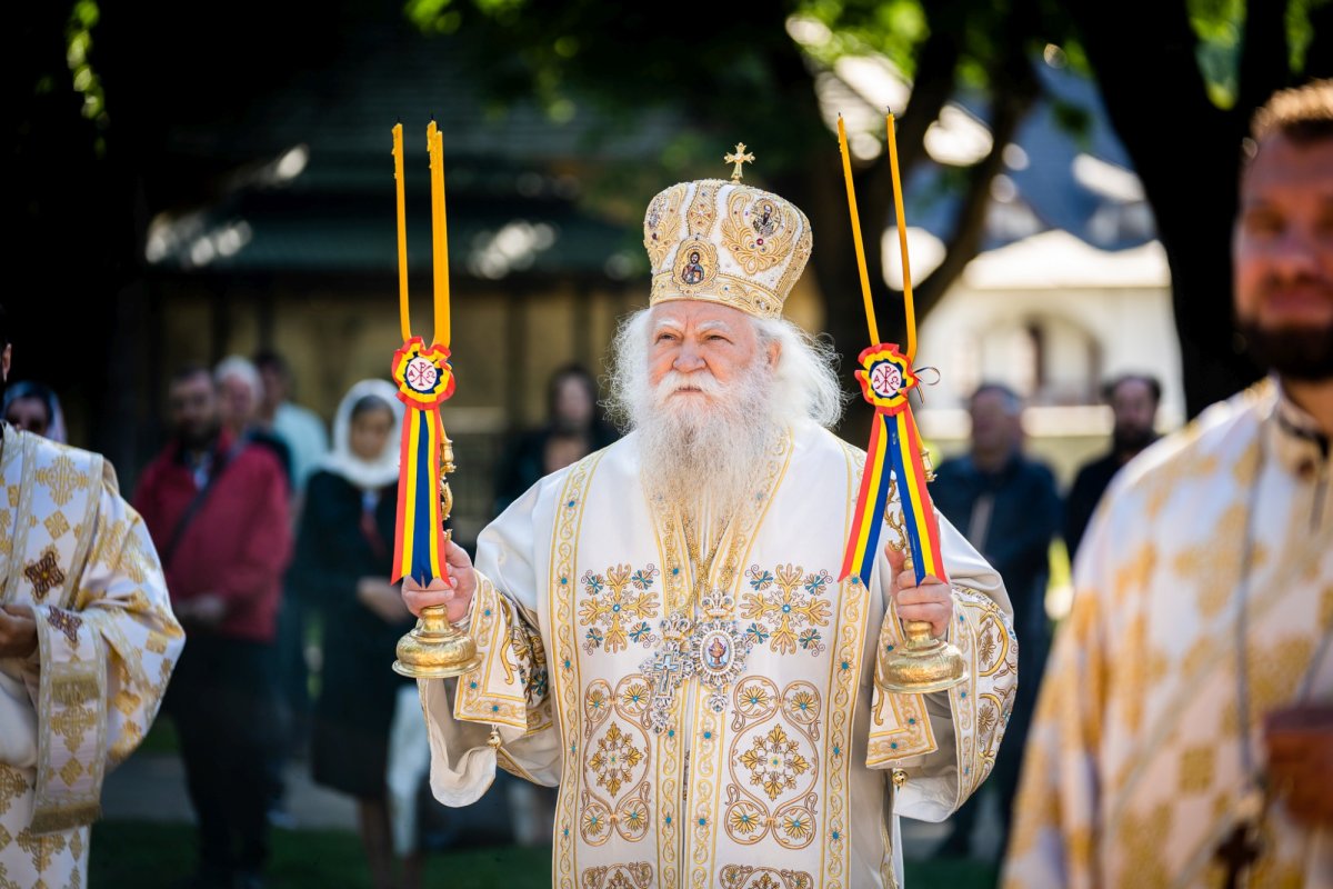 Duminica vindecării orbului la catedrala din Suceava 215711