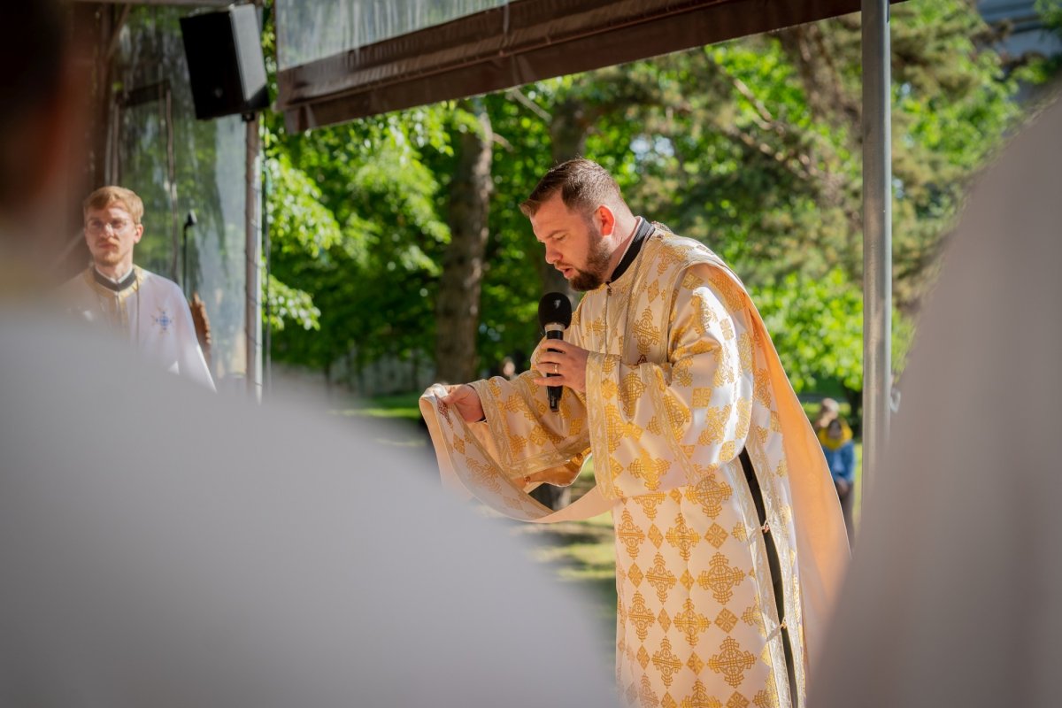 Duminica vindecării orbului la catedrala din Suceava 215717