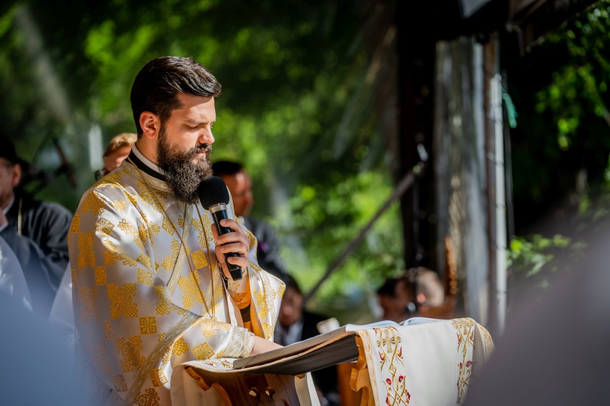 Duminica vindecării orbului la catedrala din Suceava 215722