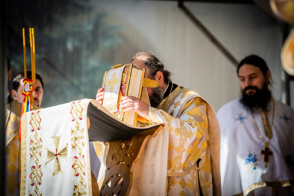 Duminica vindecării orbului la catedrala din Suceava 215725