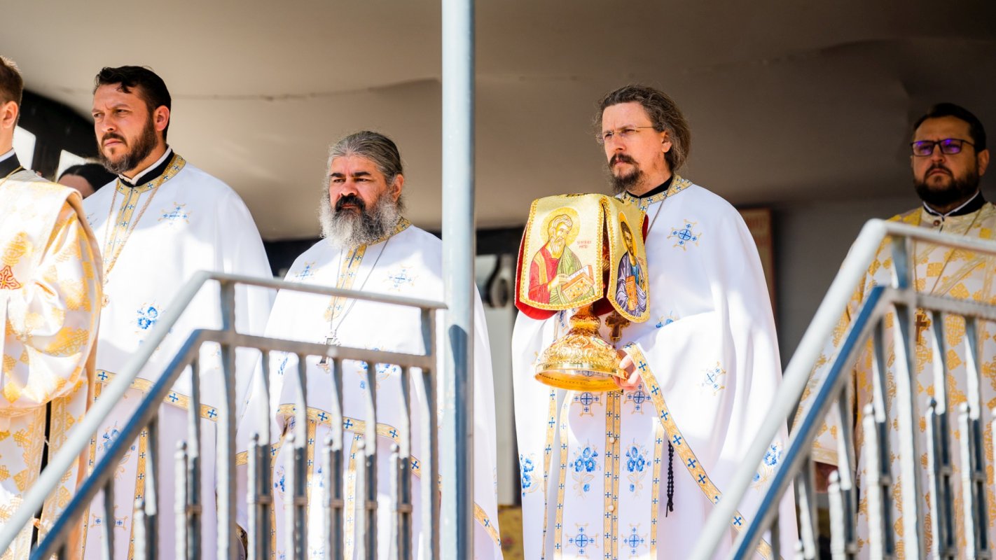 Duminica vindecării orbului la catedrala din Suceava 215734