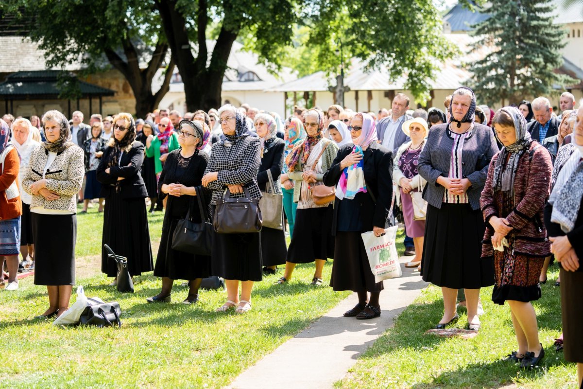 Duminica vindecării orbului la catedrala din Suceava 215752