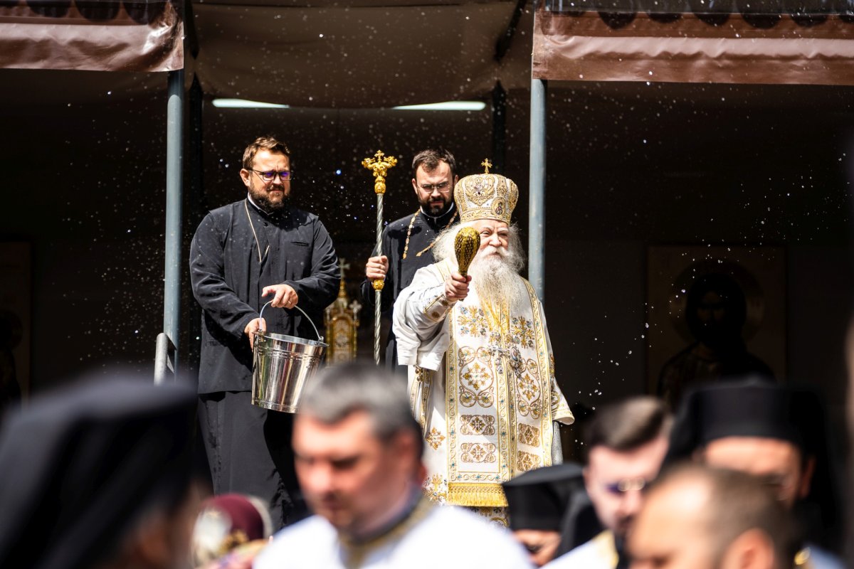 Duminica vindecării orbului la catedrala din Suceava 215780