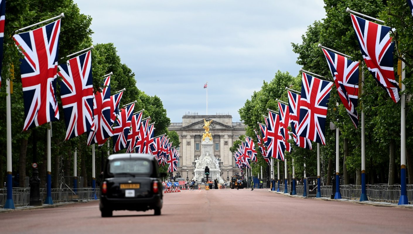 Manifestări la scară „monumentală“ în onoarea reginei Elisabeta a II-a 215571