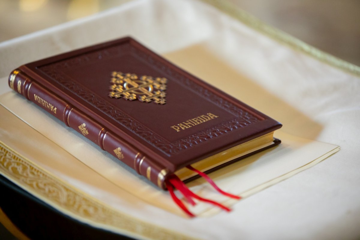 Maica stavroforă Lucia Dumbravă - o stareţă harnică şi misionară (1930-2022) 215977