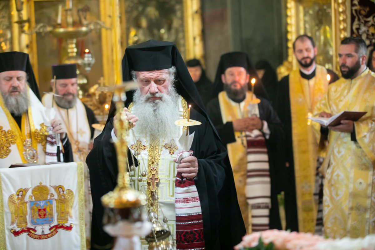 Maica stavroforă Lucia Dumbravă - o stareţă harnică şi misionară (1930-2022) 216006