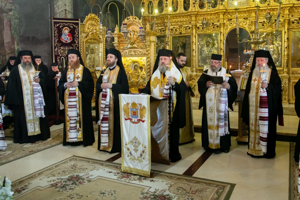 Maica stavroforă Lucia Dumbravă - o stareţă harnică şi misionară (1930-2022) 216011