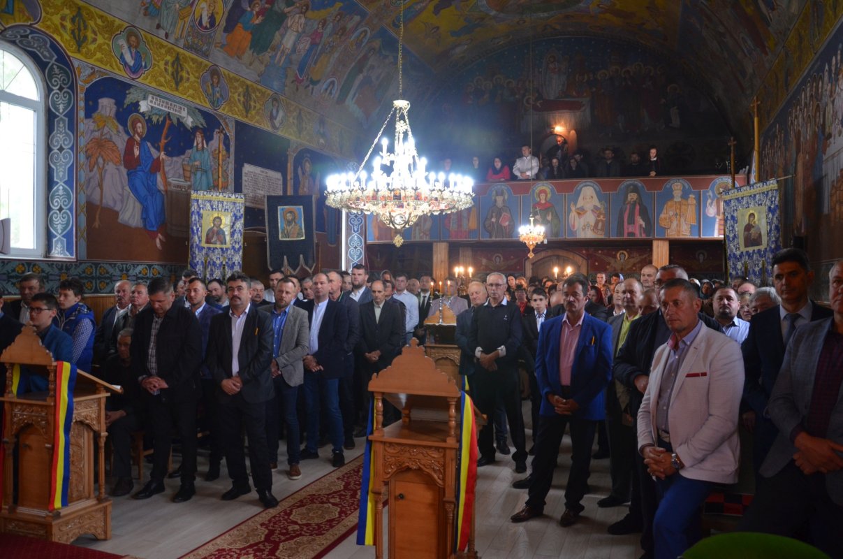 Binecuvântare pentru comunitatea din Ponoară, Oradea 215841