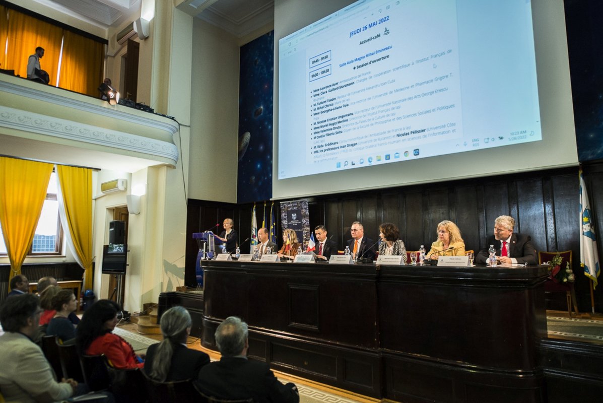 Colocviu franco-român în științele informației și comunicării 215920