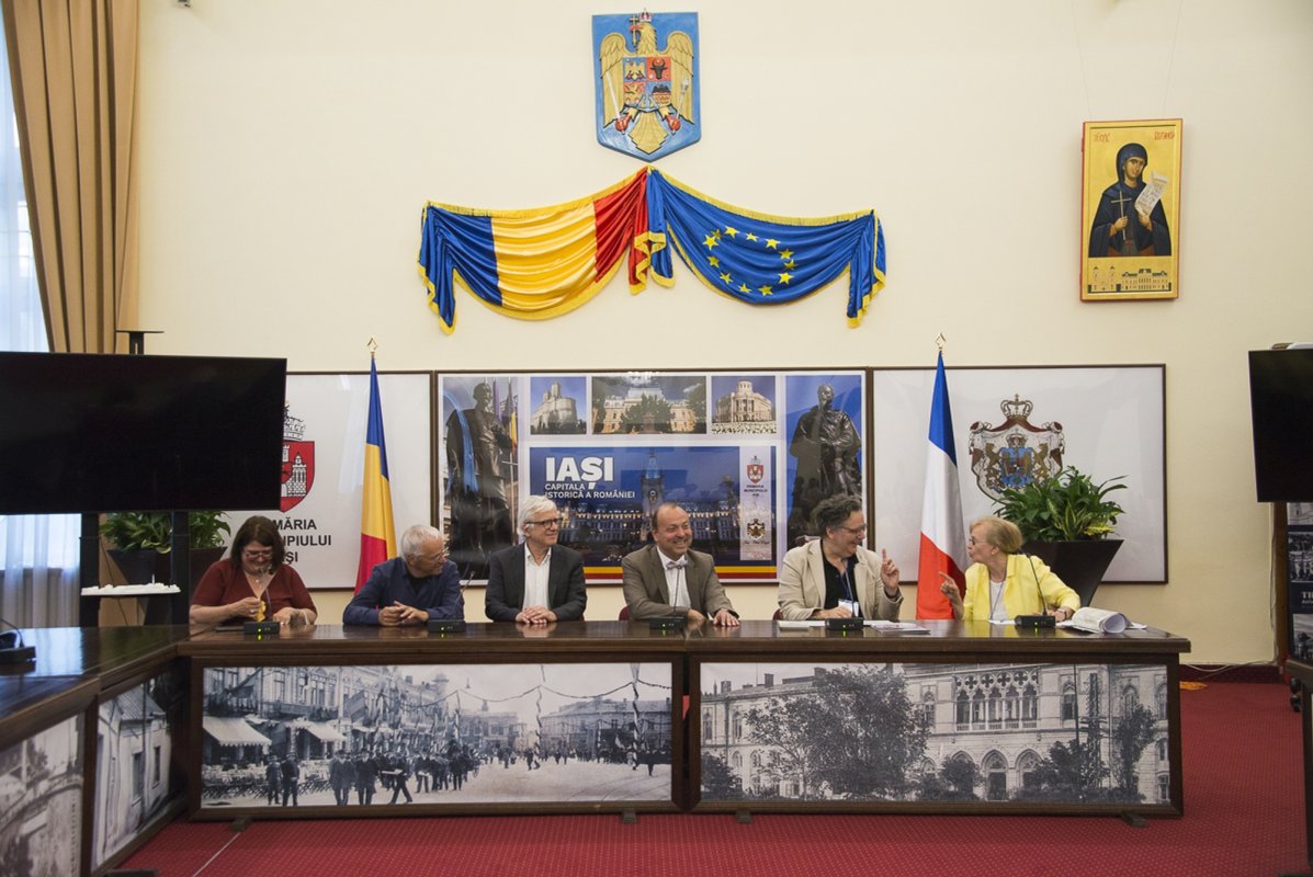 Colocviu franco-român în științele informației și comunicării 215928