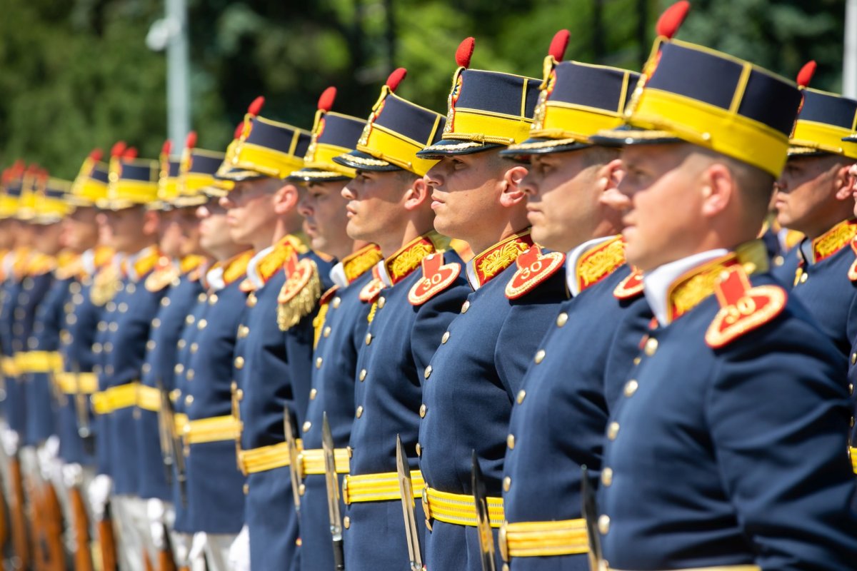 Ceremonii militare dedicate Zilei Eroilor în București 216230
