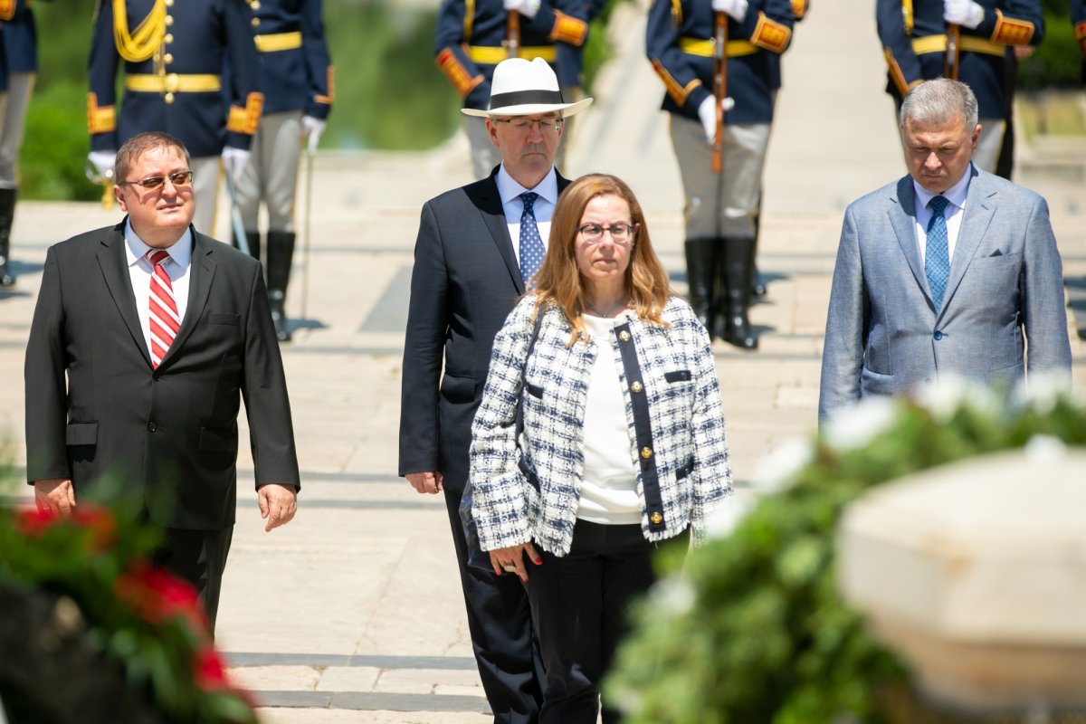 Ceremonii militare dedicate Zilei Eroilor în București 216258