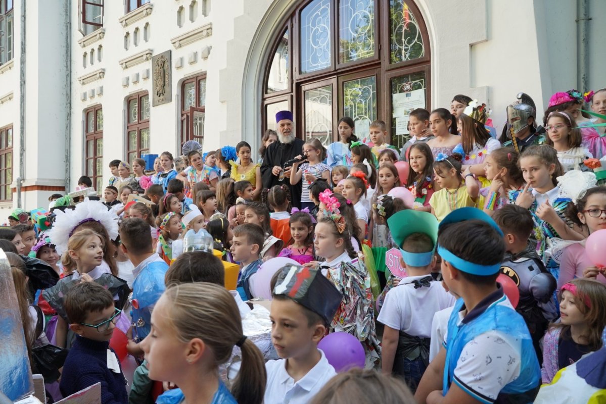 Zi de sărbătoare şi de bucurie pentru elevii seminarişti gălăţeni 216266