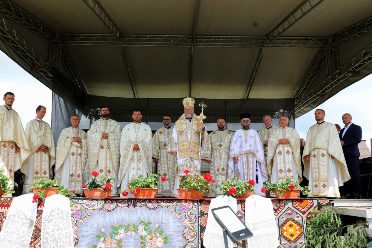 O nouă capelă de cimitir la Cerneşti, Protopopiatul Lăpuş 216752