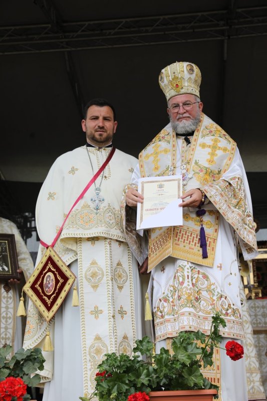 O nouă capelă de cimitir la Cerneşti, Protopopiatul Lăpuş 216753