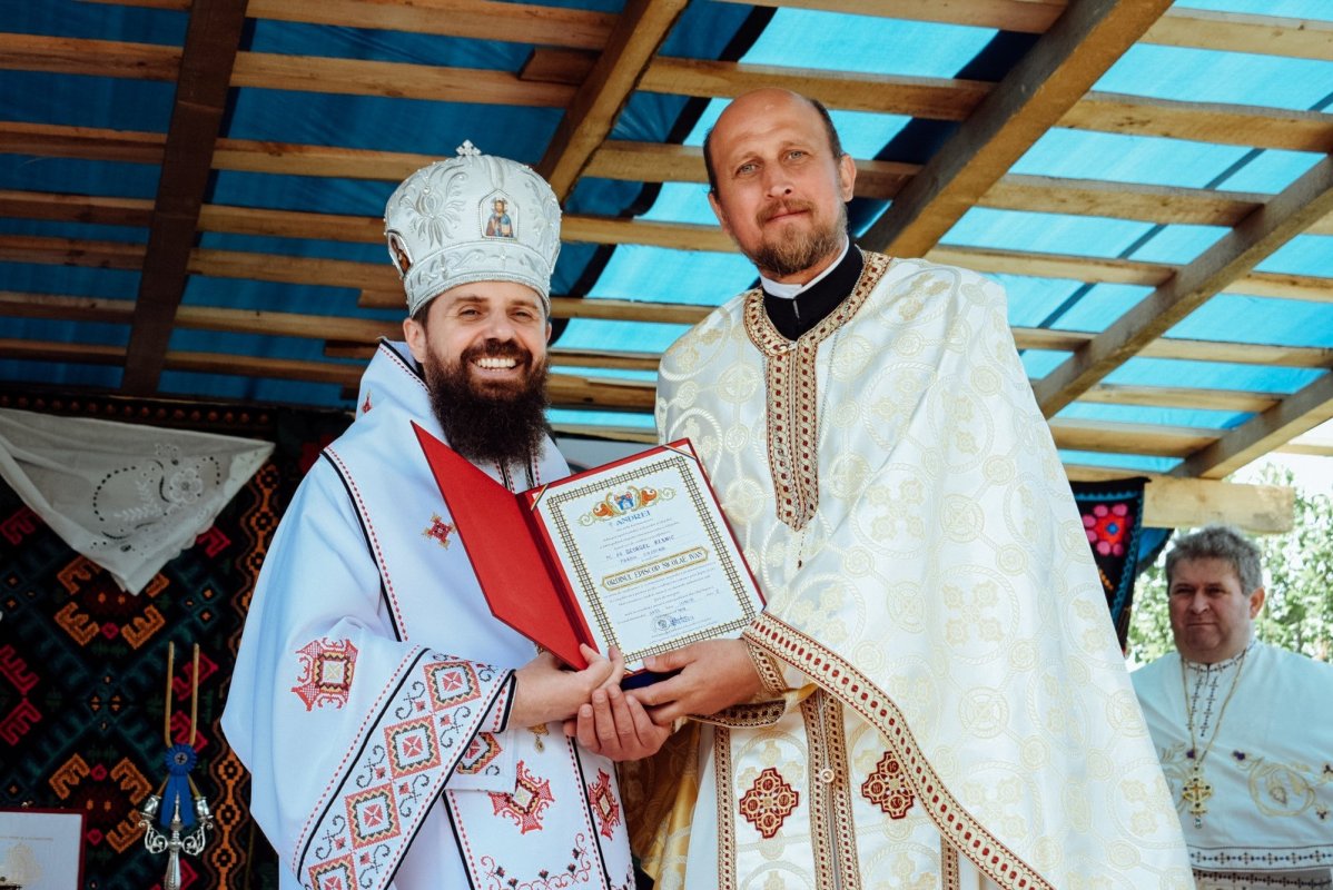 Resfințirea bisericii monument istoric din Cojocna 216760