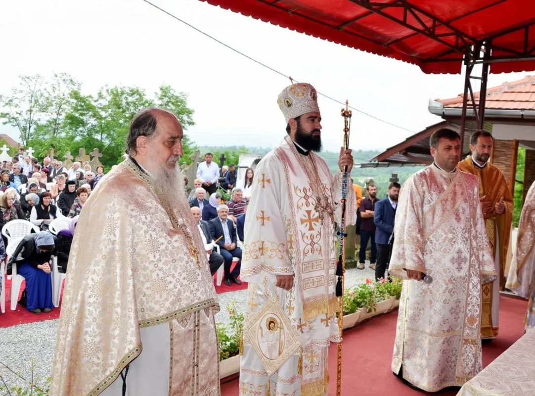 Sărbătoare în Parohia Mesteacăn, Hunedoara 216767