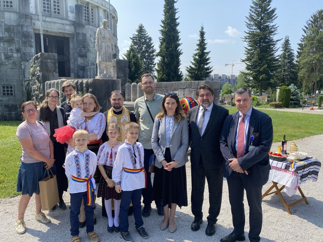 Slujbe de pomenire pentru soldații români înmormântați în Slovenia 216805