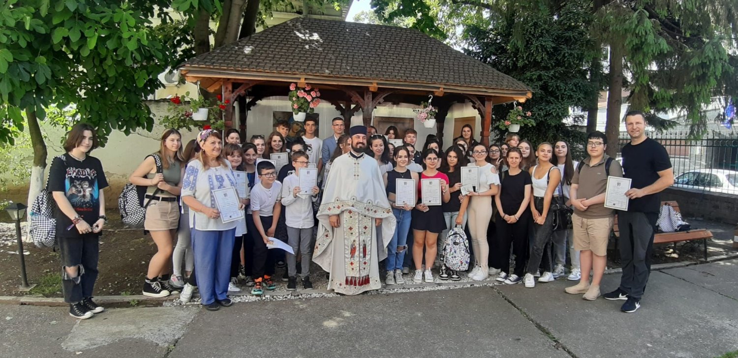 Concurs de eseuri la Parohia Oțetari din București  216890