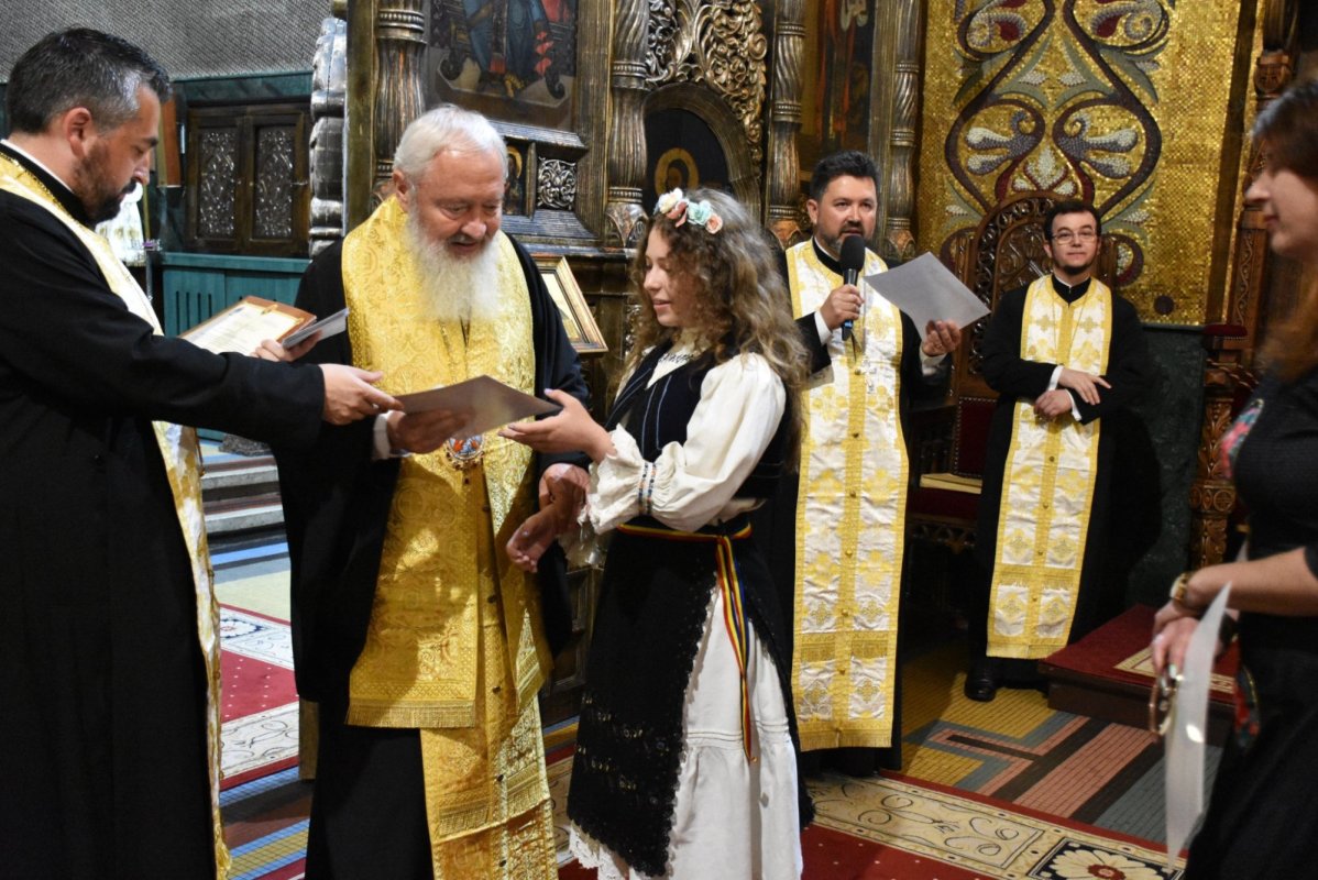 Olimpicii clujeni la disciplina Religie au fost premiați 216862