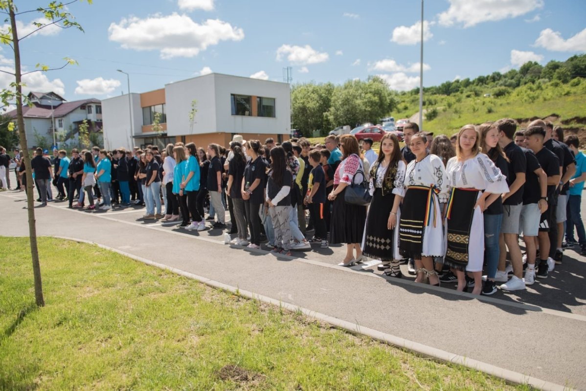 Binecuvântare arhierească la Liceul Teoretic „Dumitru Tăuțan” din Florești, Cluj 216949