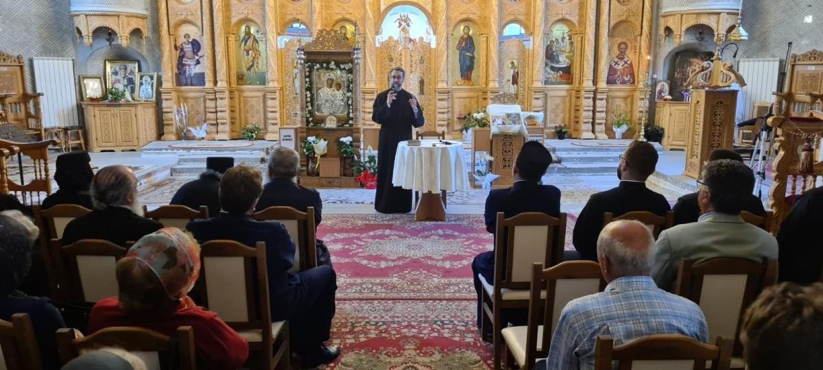 Conferință duhovnicească la Moinești 216955