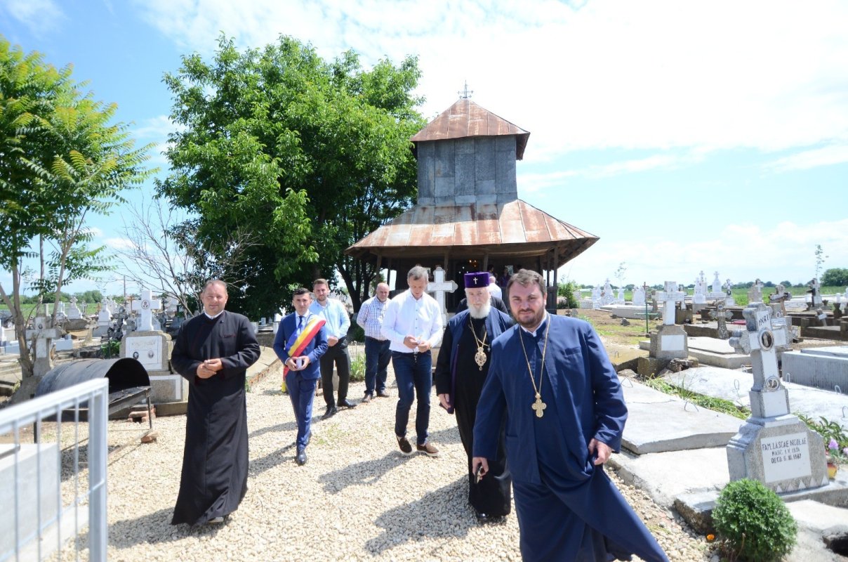 Vizită pastorală în protoieriile Titu și Târgoviște Sud 217006